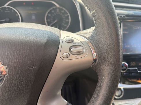 Used 2016 Nissan Murano SV FWD image 18