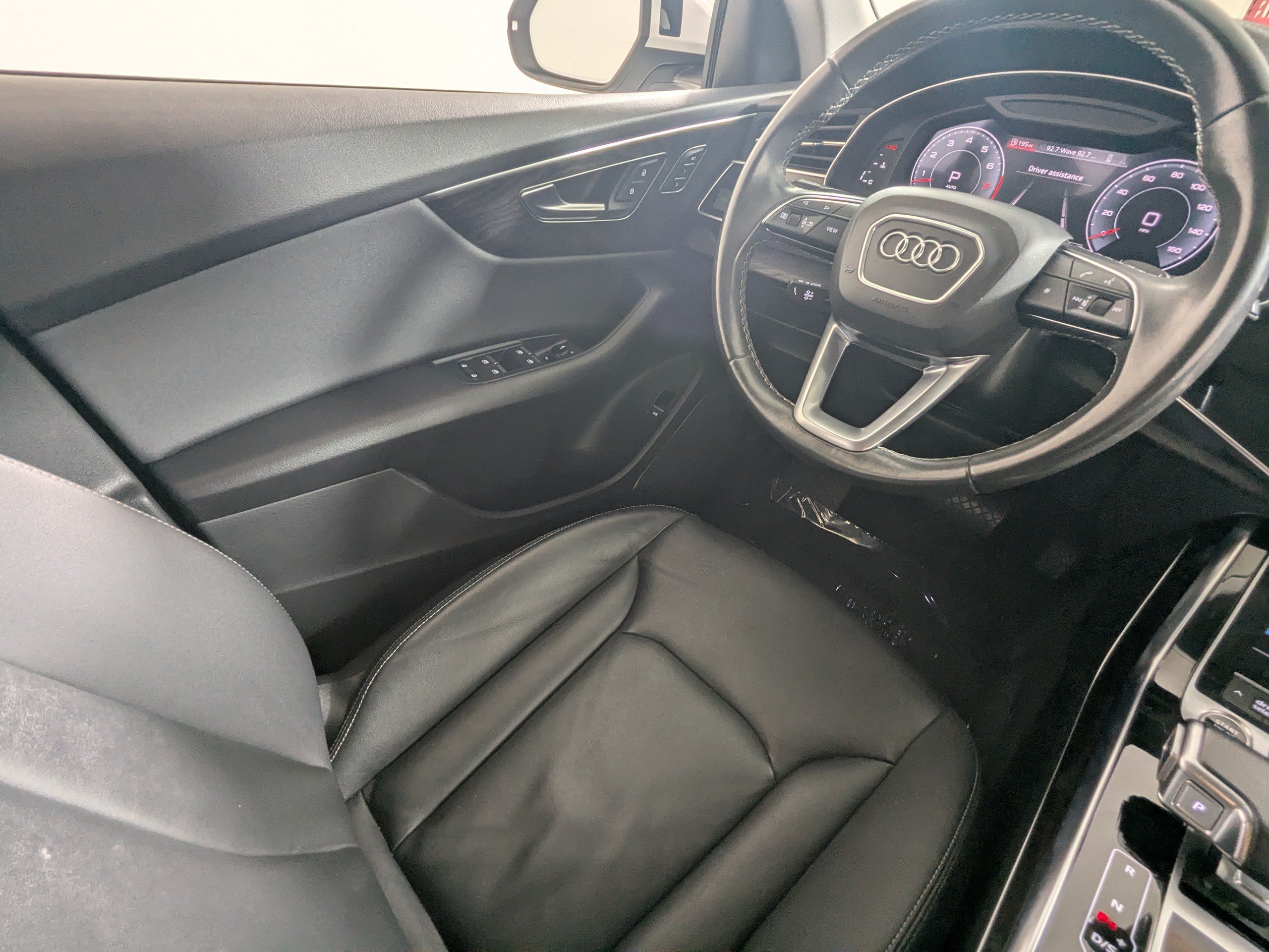 Certified 2023 Audi Q8 Premium w/ Convenience Package AWD/4WD image 9