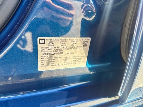 Used 2017 Chevrolet Silverado 1500 LT w/ All Star Edition AWD/4WD image 27