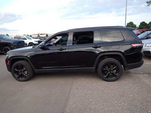 Used 2023 Jeep Grand Cherokee L Limited w/ Black Appearance Package AWD/4WD image 12
