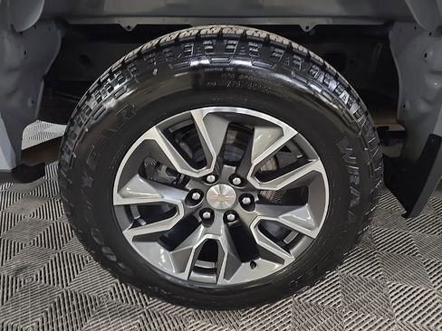 Used 2024 Chevrolet Silverado 1500 LT image 13