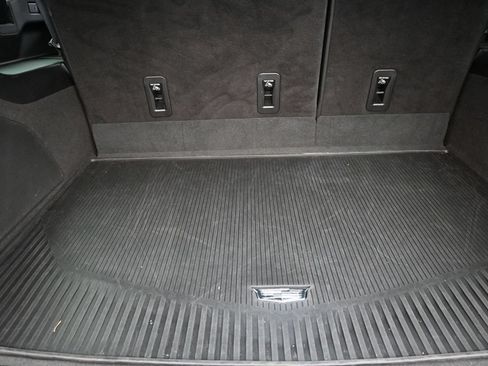 Used 2023 Cadillac Escalade ESV Sport Platinum RWD image 21