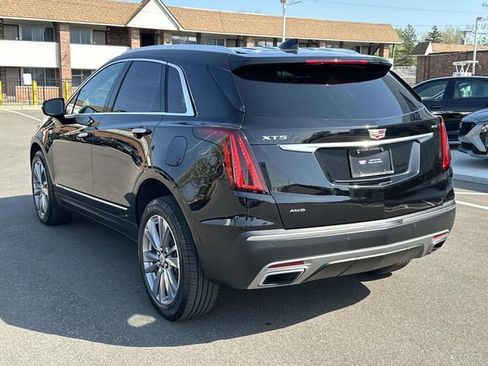 Certified 2025 Cadillac XT5 Premium Luxury w/ Technology Package AWD/4WD image 39