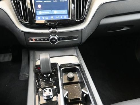 Certified 2025 Volvo XC60 T8 Plus w/ Protection Package Premier AWD/4WD image 28