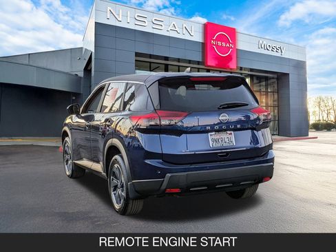 Certified 2025 Nissan Rogue SV image 8