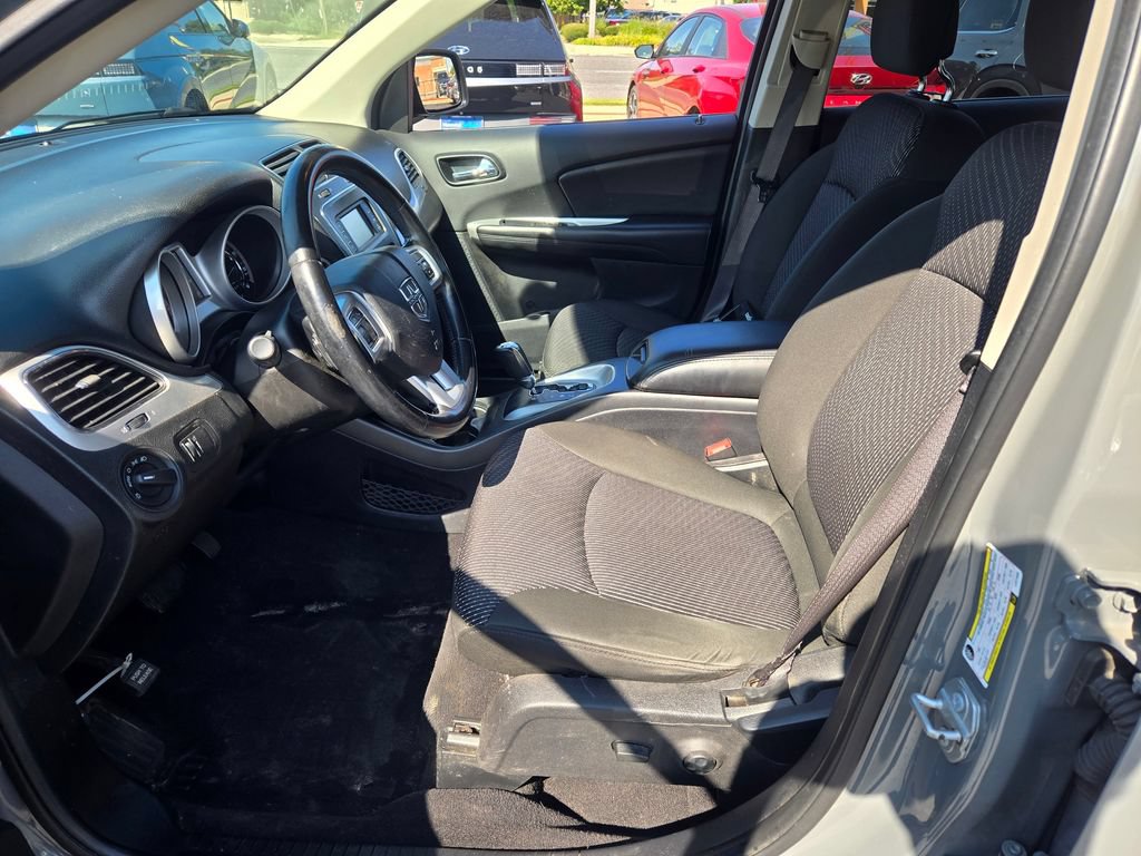 Used 2020 Dodge Journey SE w/ SE Popular Equipment Group FWD image 30