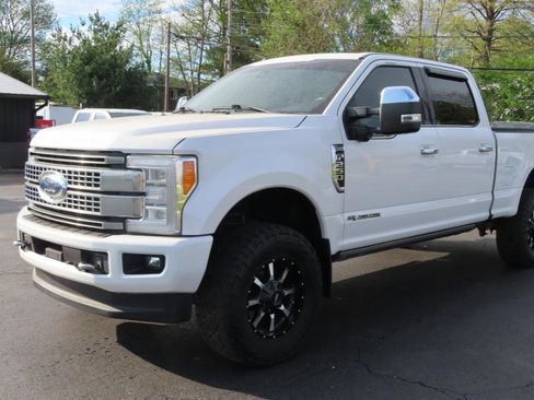 Used 2017 Ford F250 Platinum w/ Platinum Ultimate Package image 10