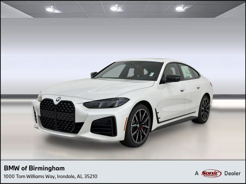 New 2026 BMW 430i w/ M Sport Package RWD image 1