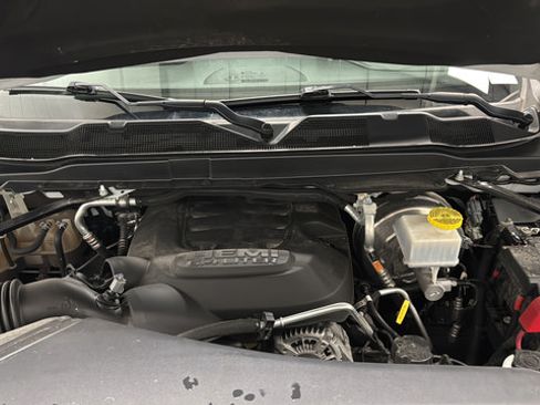 Used 2019 RAM 2500 Laramie AWD/4WD image 27