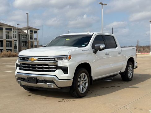 Certified 2025 Chevrolet Silverado 1500 LTZ image 3