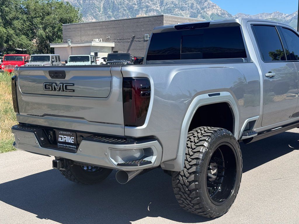 Used 2026 GMC Sierra 3500 Denali Ultimate AWD/4WD image 10