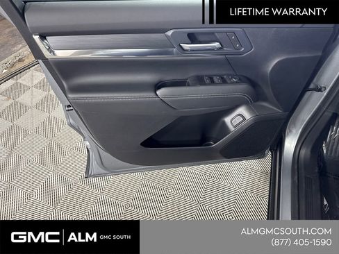 New 2026 GMC Terrain Elevation w/ Elevation Premium Package FWD image 12