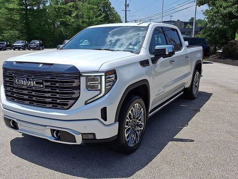 Used 2024 GMC Sierra 1500 Denali Ultimate AWD/4WD image 4