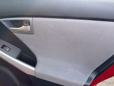 Used 2014 Toyota Prius Three image 27