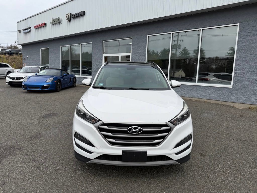 Used 2019 Hyundai Tucson Value w/ Cargo Package AWD/4WD image 9