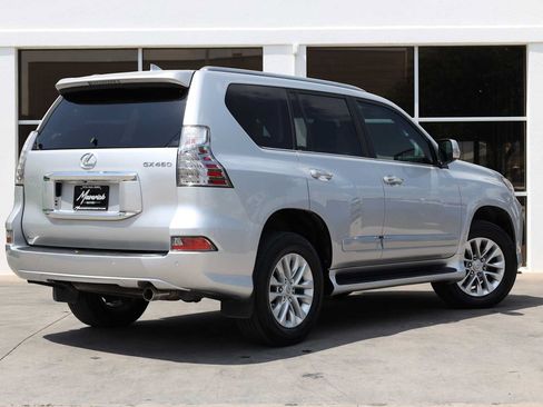 Used 2018 Lexus GX 460 Premium w/ Premium Package AWD/4WD image 8