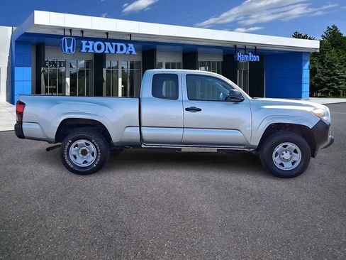 Used 2023 Toyota Tacoma SR image 25