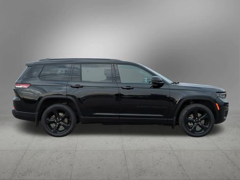 Used 2021 Jeep Grand Cherokee L Laredo image 7