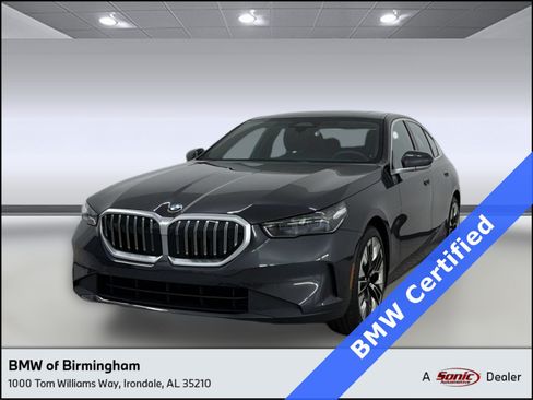 Certified 2026 BMW 530i RWD image 1
