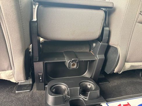 Used 2020 Ford F150 XLT image 43