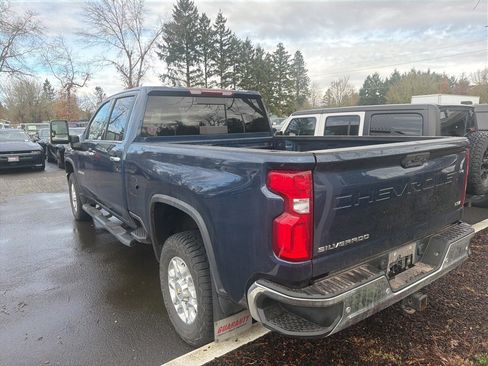 Used 2021 Chevrolet Silverado 3500 LTZ w/ LTZ Convenience Package image 6