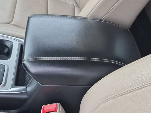 Used 2022 Ford Explorer Limited w/ Equipment Group 301A image 21