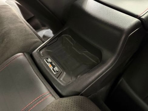 Used 2018 Chevrolet Camaro ZL1 RWD image 23