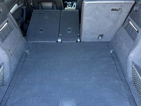 Certified 2025 Audi Q5 2.0T Premium w/ Convenience Plus Package image 12