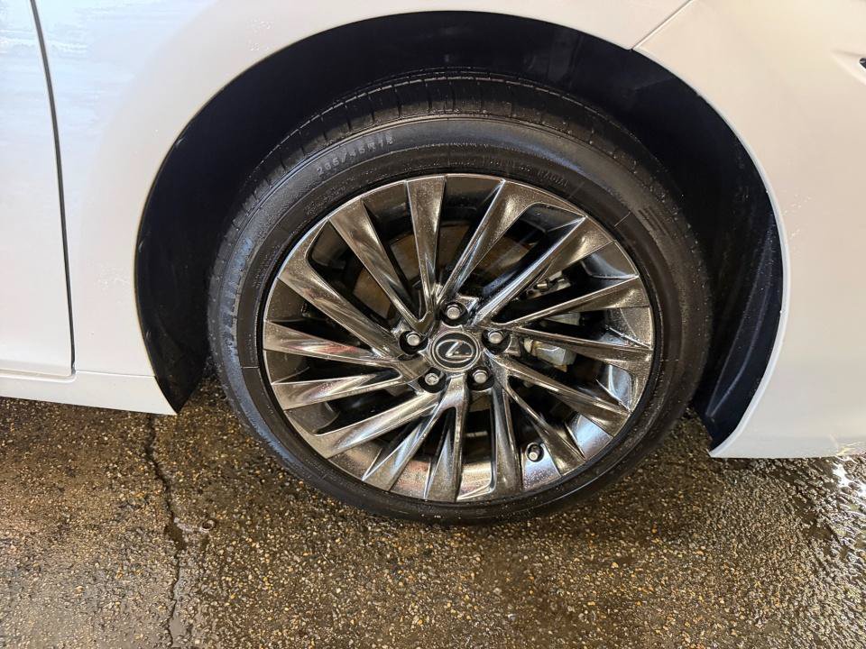 Used 2025 Lexus ES 300h w/ Technology Package FWD image 29