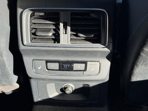 Used 2018 Audi Q5 Prestige w/ Prestige Package image 12