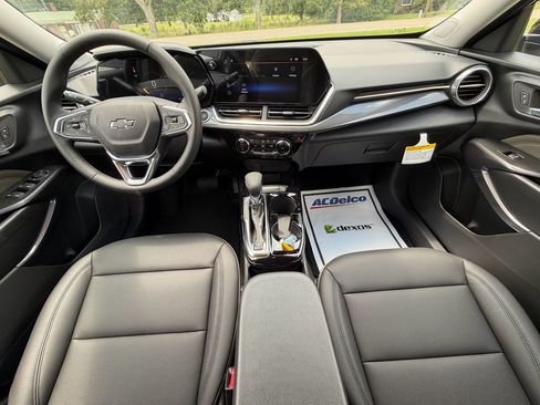 New 2026 Chevrolet Trax ACTIV w/ Driver Confidence Package FWD image 3