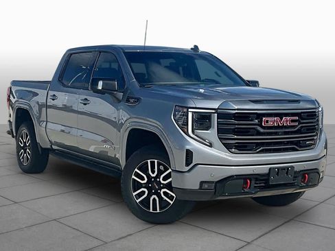 Used 2024 GMC Sierra 1500 AT4 w/ Technology Package AWD/4WD image 2