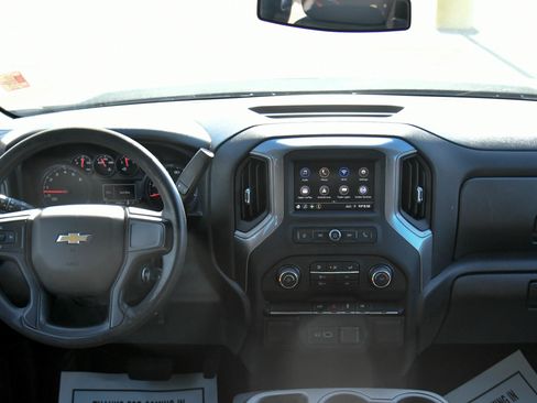 Used 2021 Chevrolet Silverado 1500 Custom RWD image 32