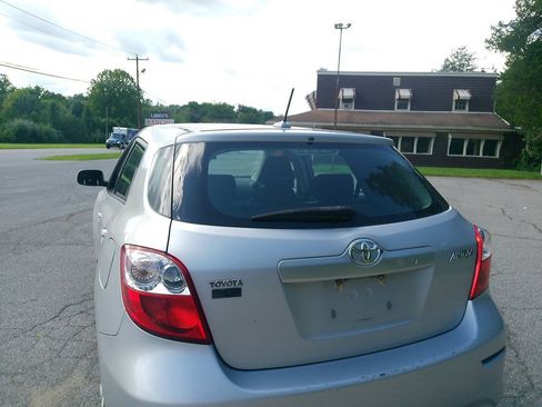 Used 2010 Toyota Matrix FWD image 15