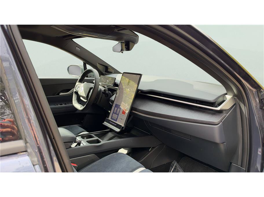 Used 2023 Fisker Ocean Extreme AWD/4WD image 26