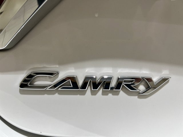 Used 2017 Toyota Camry XLE FWD image 27