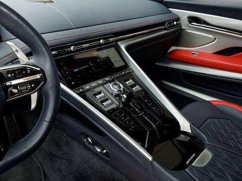 Used 2024 Aston Martin DB12 Coupe RWD image 42