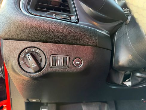 Used 2020 Dodge Challenger GT RWD image 27