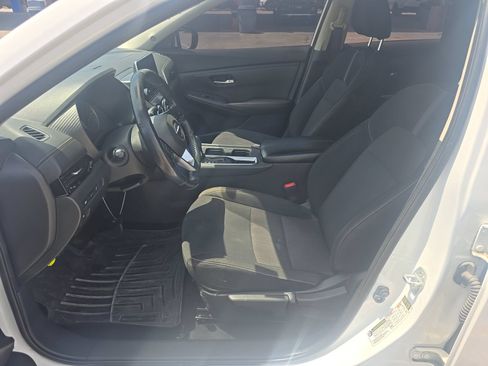 Used 2022 Nissan Sentra SV w/ All-Weather Package FWD image 6