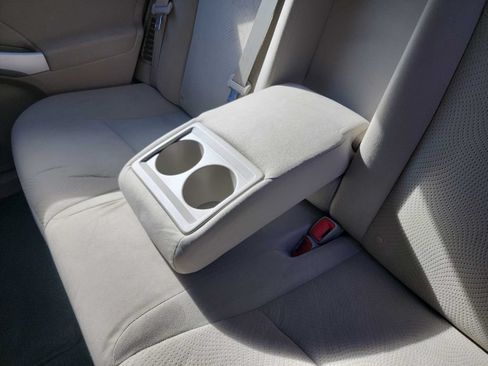 Used 2012 Toyota Prius Two FWD image 28