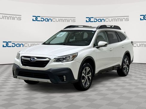 Used 2022 Subaru Outback Limited AWD/4WD image 1