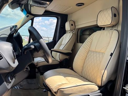Used 2019 Mercedes-Benz Sprinter 3500 image 22