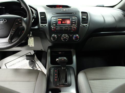 Used 2014 Kia Forte LX w/ Popular Package FWD image 17