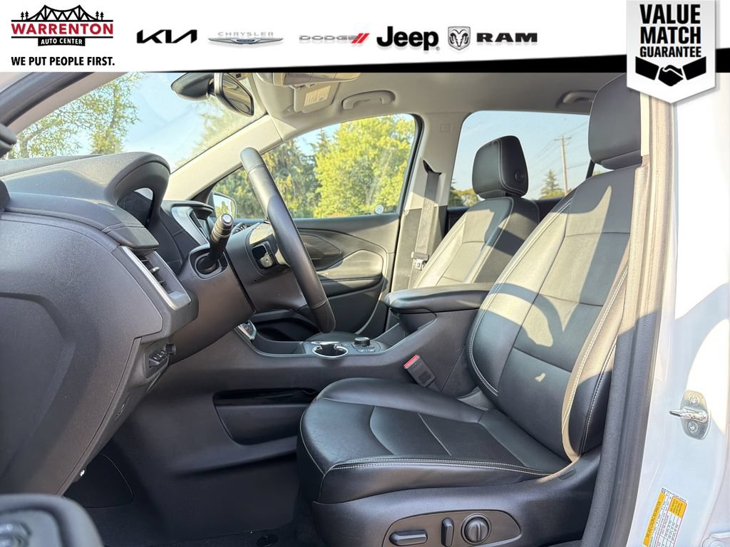 Used 2023 GMC Terrain SLT w/ Tech Package AWD/4WD image 12