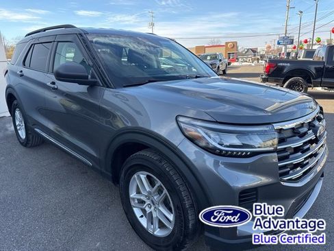 Certified 2025 Ford Explorer Active image 4