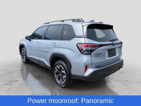 Certified 2025 Subaru Forester Premium AWD/4WD image 3