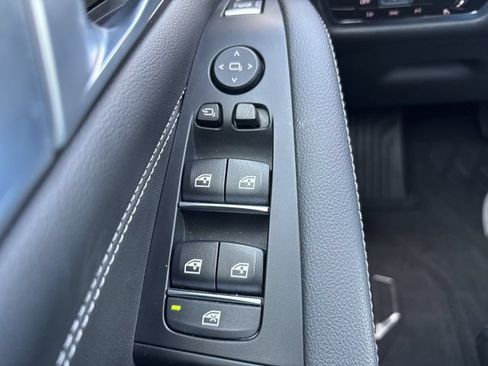 Used 2022 BMW X5 xDrive40i AWD/4WD image 17