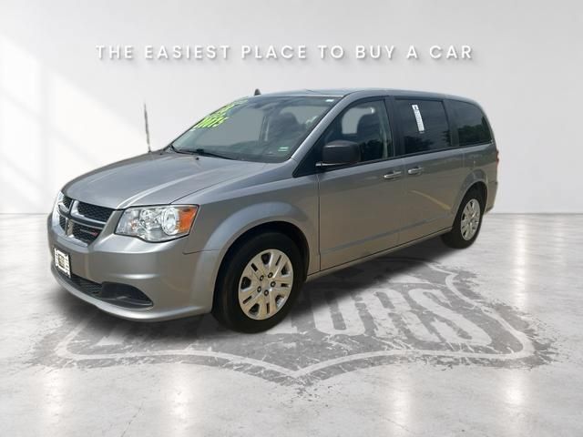 Used 2018 Dodge Grand Caravan SE w/ UConnect Hands-Free Group FWD image 2