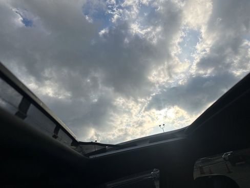 Used 2019 Jeep Grand Cherokee Altitude image 11