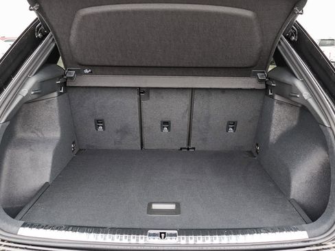 New 2025 Audi Q3 2.0T Premium image 37